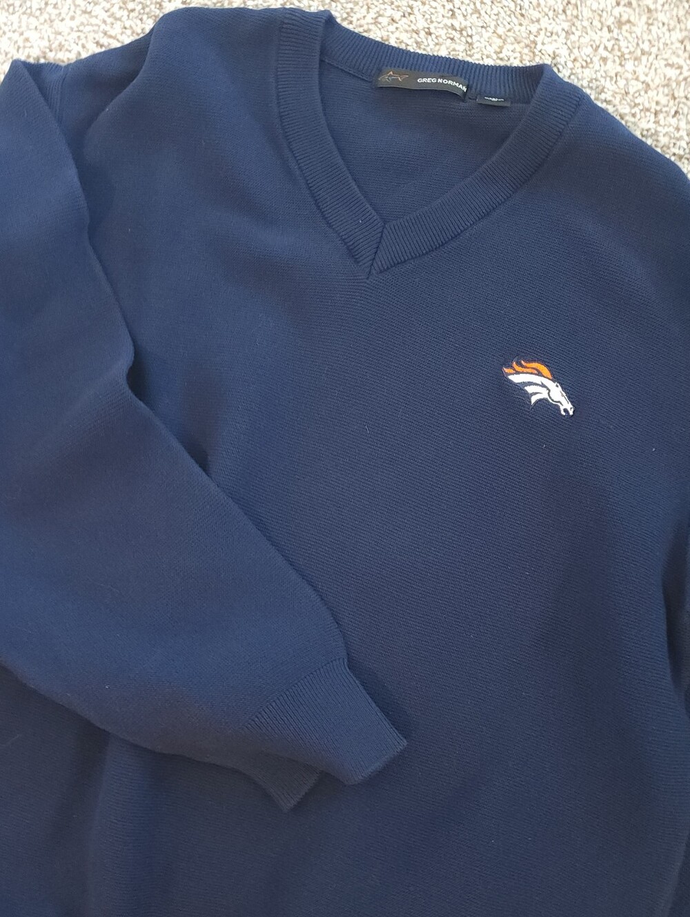 🏈Greg Norman Collection Navy V-Neck Sweater with Broncos Logo. Y2K Sz M SPORTS